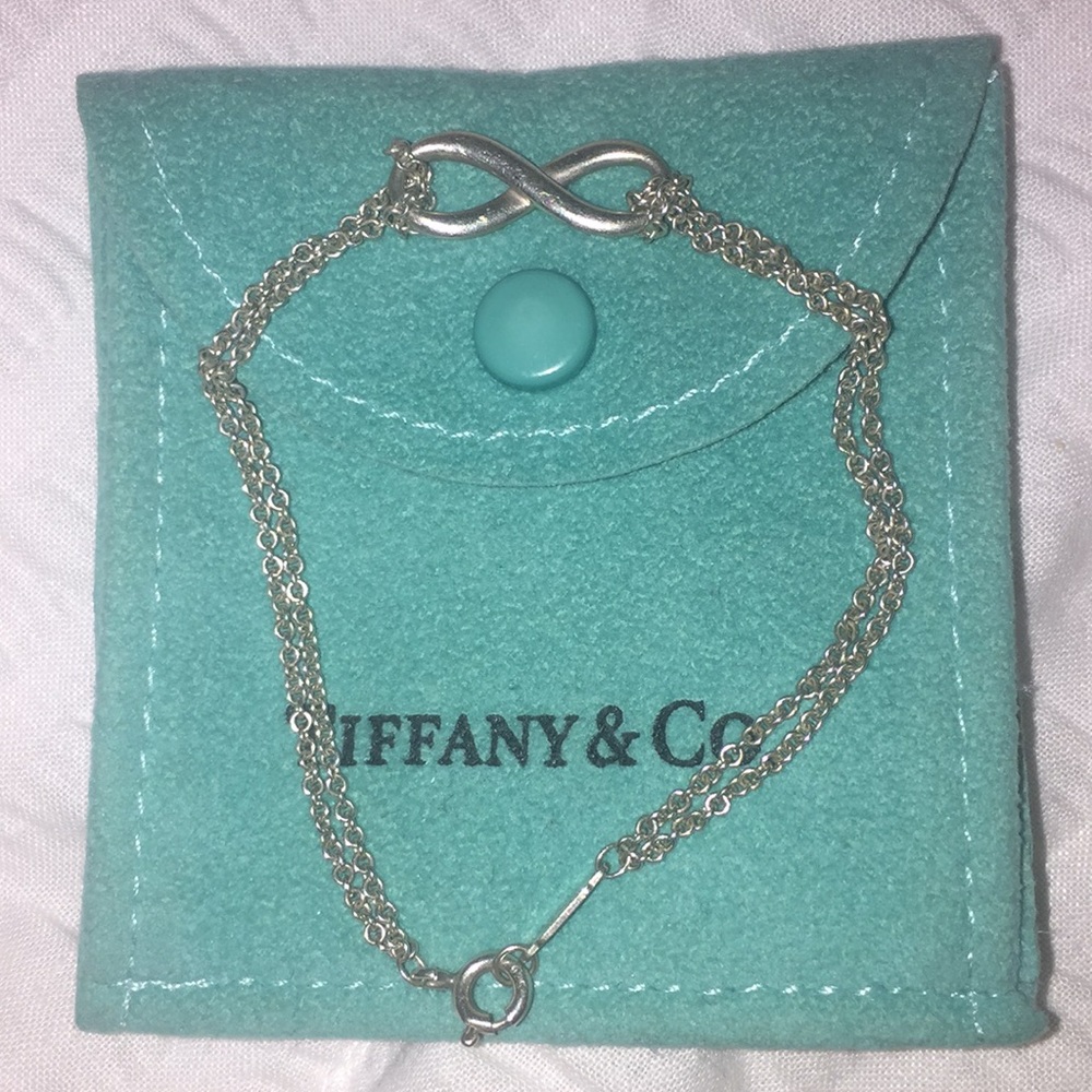 Tiffany & Co. infinity bracelet in sterling silver